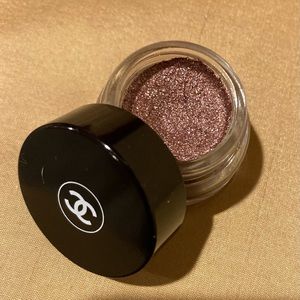 Chanel Illusion D'Ombre Long Wear Luminous Eyeshadow - New Moon